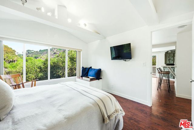 19511 Sunken Trail, Topanga, CA 90290