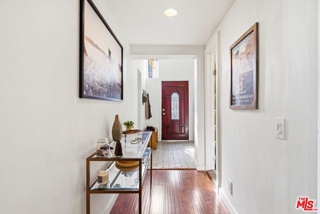 19511 Sunken Trail, Topanga, CA 90290