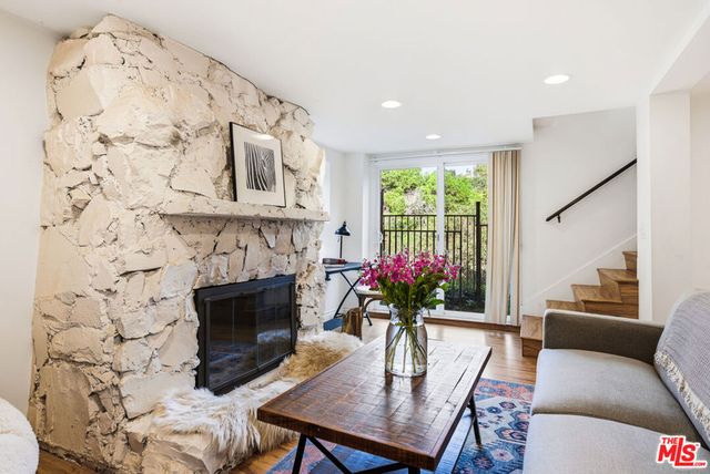 19511 Sunken Trail, Topanga, CA 90290