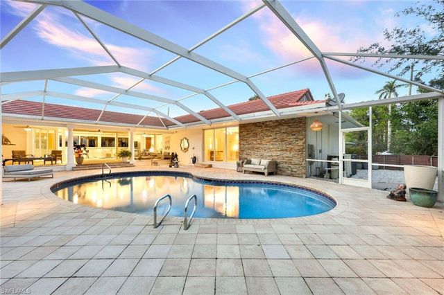 2943 Valencia WAY, Fort Myers, FL 33901