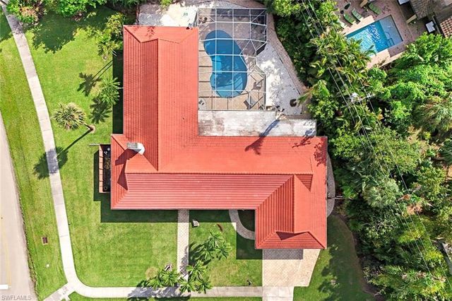 2943 Valencia WAY, Fort Myers, FL 33901