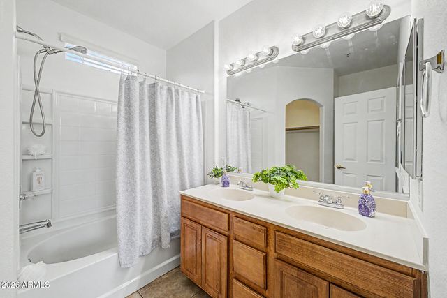 18250 N CAVE CREEK Road 137, Phoenix, AZ 85032