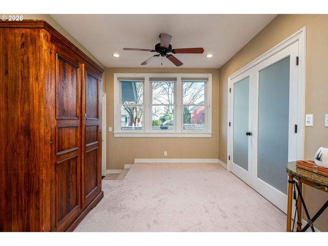 22285 Ne PARK Ln, Fairview, OR 97024