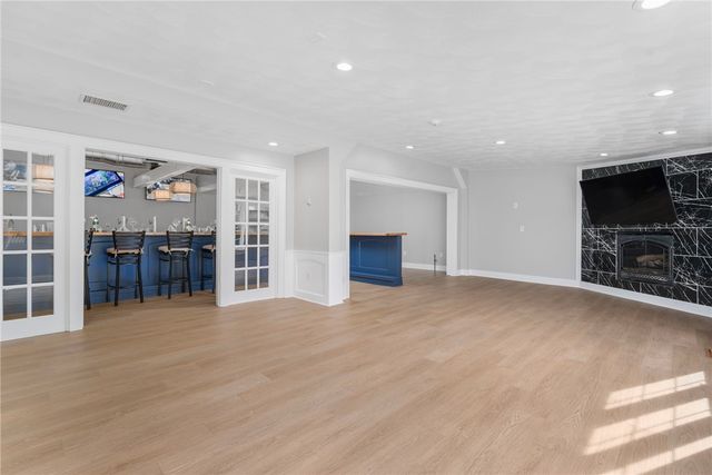 1152 Main Street, Coventry, RI 02816