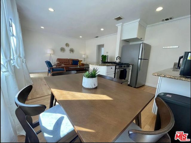 834 Lincoln Boulevard A, Santa Monica, CA 90403