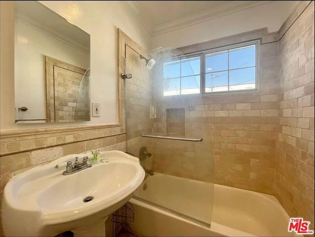 834 Lincoln Boulevard A, Santa Monica, CA 90403