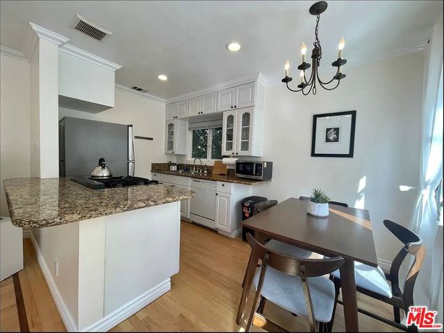 834 Lincoln Boulevard A, Santa Monica, CA 90403