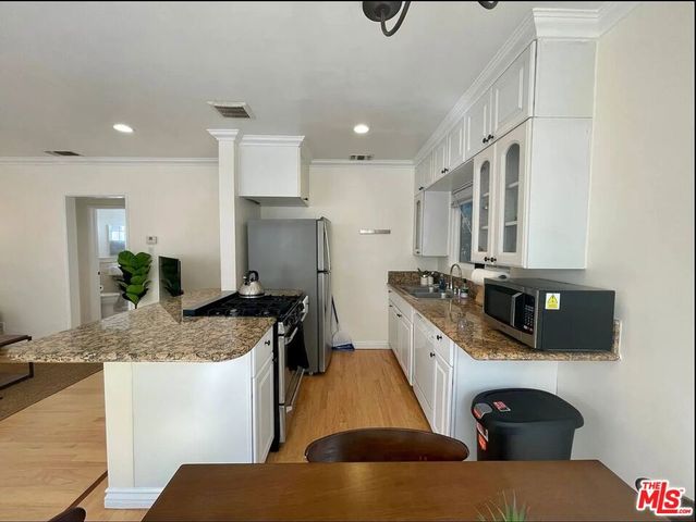 834 Lincoln Boulevard A, Santa Monica, CA 90403