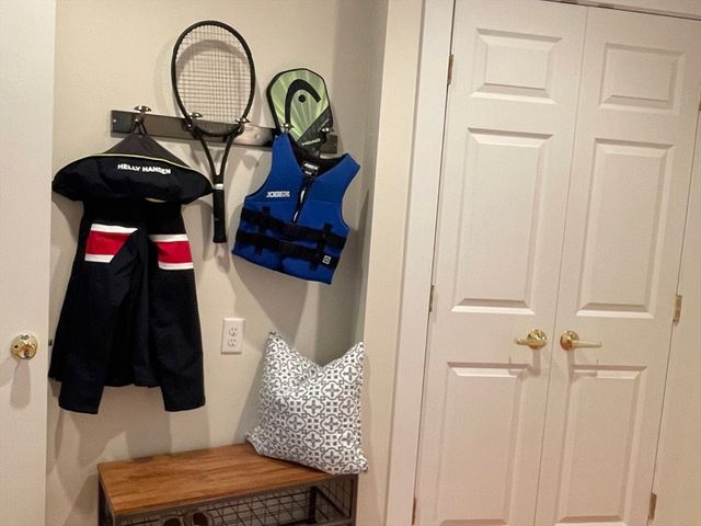 13 Plantingfield Way, Edgartown, MA 02539