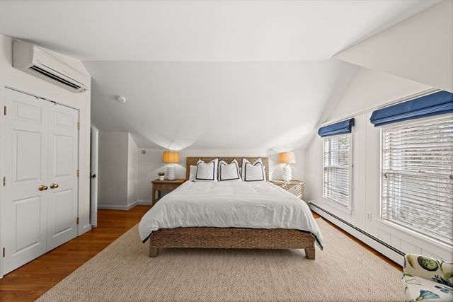 13 Plantingfield Way, Edgartown, MA 02539