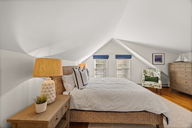 13 Plantingfield Way, Edgartown, MA 02539