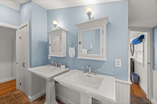 13 Plantingfield Way, Edgartown, MA 02539