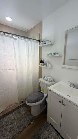 673 W 30th St 671, Hialeah, FL 33012