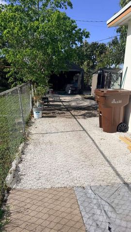 673 W 30th St 671, Hialeah, FL 33012