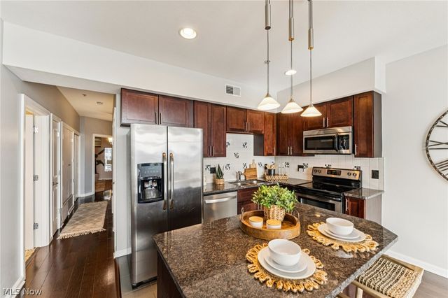 1237 Washington Avenue 1002, Cleveland, OH 44113