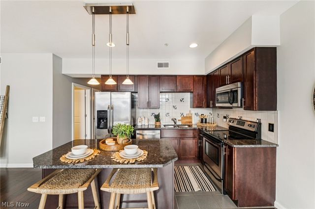 1237 Washington Avenue 1002, Cleveland, OH 44113