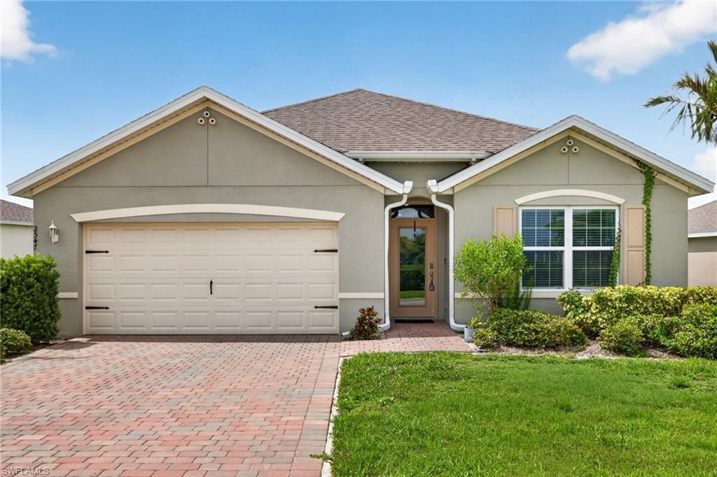 2547 Village Of Entrada ST, CAPE CORAL, FL 33909 — exterior