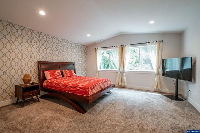 5551 Crossler Meadow Lp SE, Salem, OR 97306