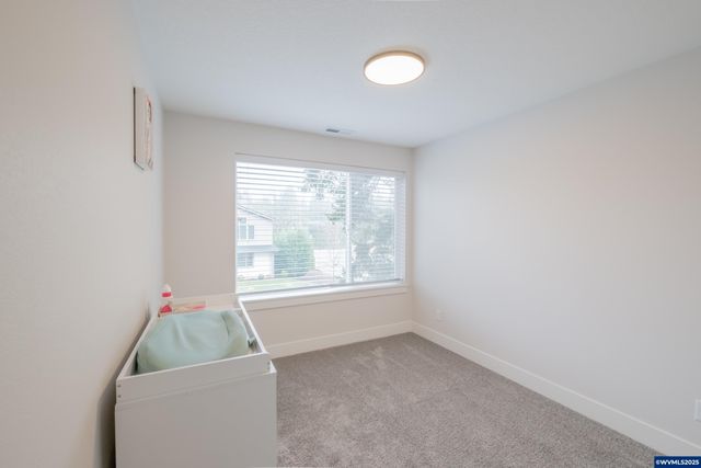 5551 Crossler Meadow Lp SE, Salem, OR 97306