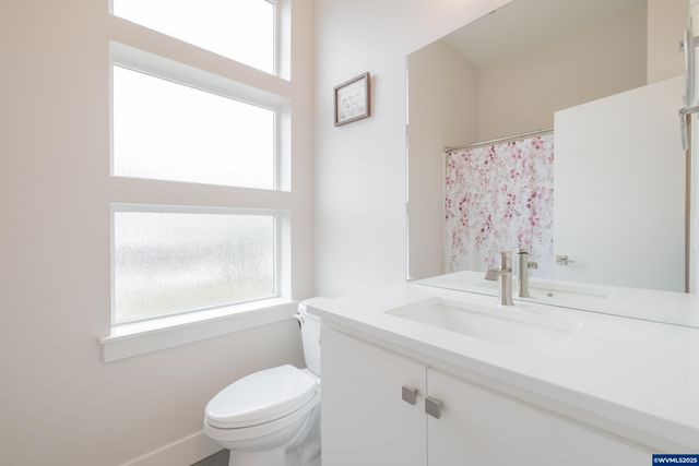 5551 Crossler Meadow Lp SE, Salem, OR 97306