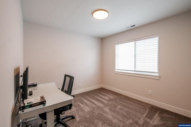 5551 Crossler Meadow Lp SE, Salem, OR 97306