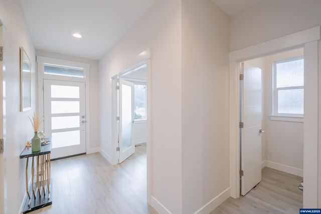 5551 Crossler Meadow Lp SE, Salem, OR 97306