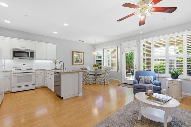 3641 Darlington Ct, Rocklin, CA 95765