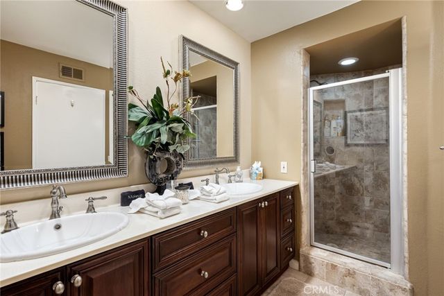 54137 Oak Hill, La Quinta, CA 92253