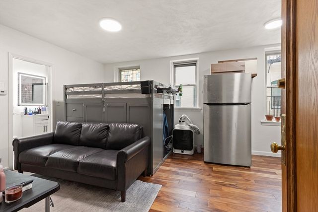 88 Gordon St 305, Boston, MA 02135