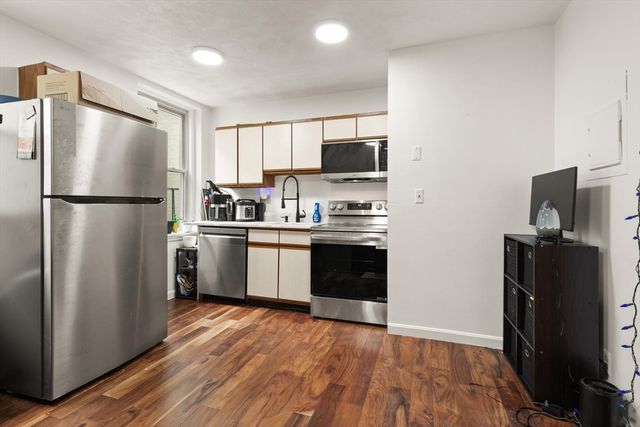 88 Gordon St 305, Boston, MA 02135