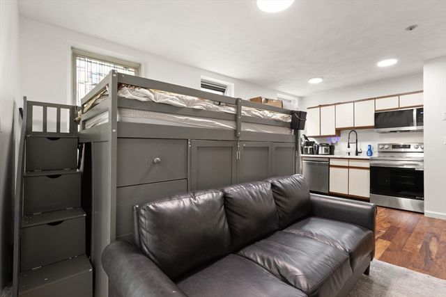 88 Gordon St 305, Boston, MA 02135