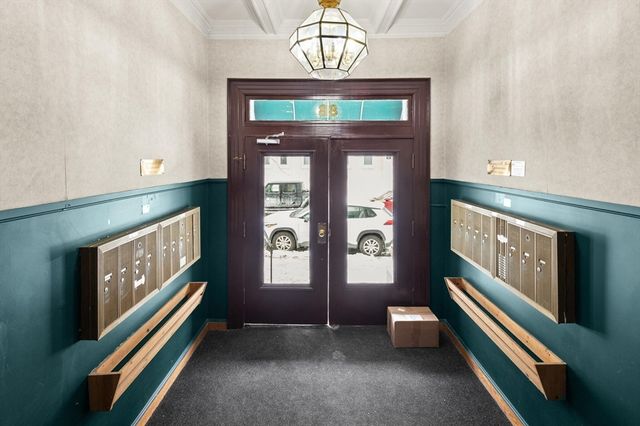 88 Gordon St 305, Boston, MA 02135