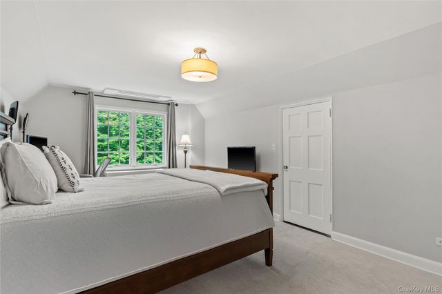10 Woodland Drive, Rye, NY 10580