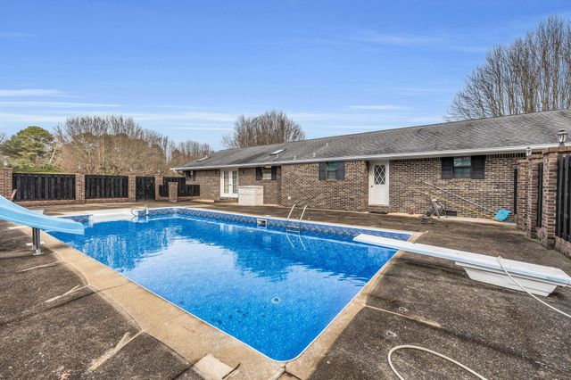 932 Johnson Road, Chickamauga, GA 30707