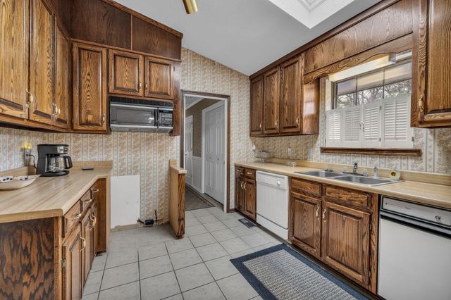 932 Johnson Road, Chickamauga, GA 30707