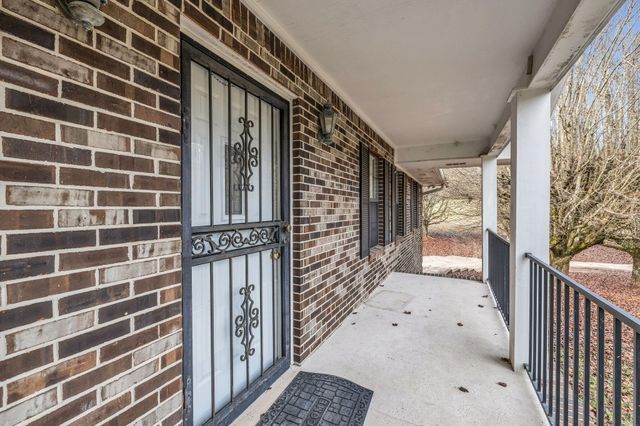 932 Johnson Road, Chickamauga, GA 30707