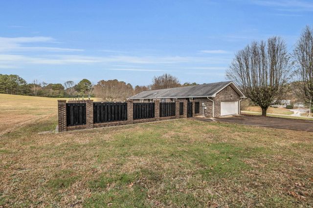 932 Johnson Road, Chickamauga, GA 30707