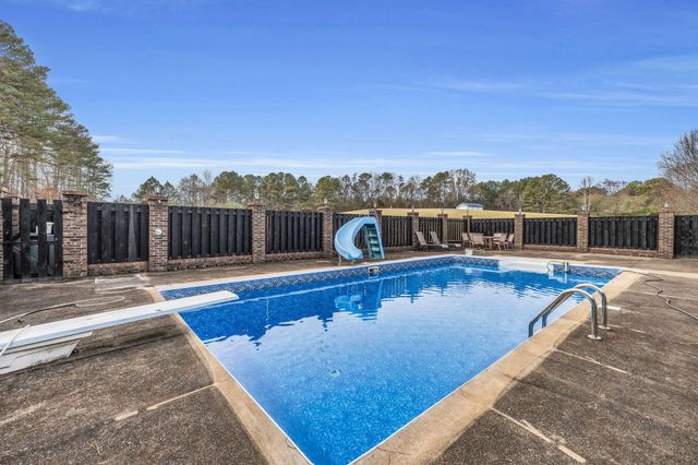 932 Johnson Road, Chickamauga, GA 30707