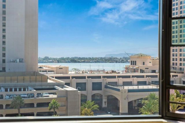 500 W Harbor 1110, San Diego, CA 92101