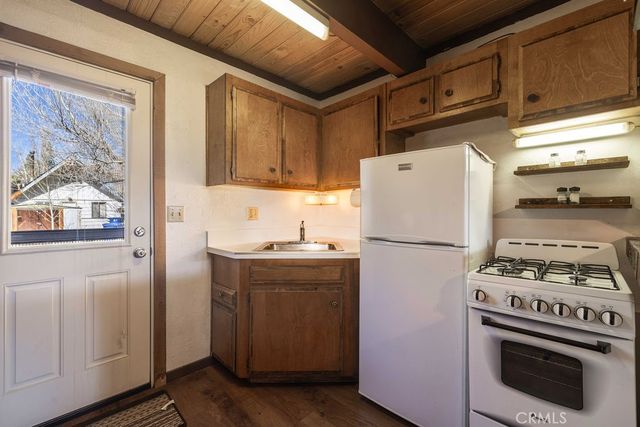 1029 Sequoia Drive, Big Bear, CA 92314