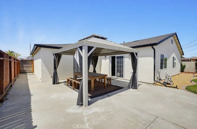 6102 Glacier, Westminster, CA 92683