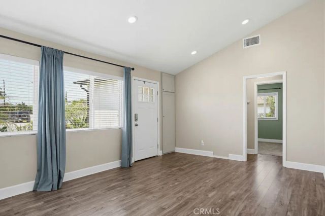 6102 Glacier, Westminster, CA 92683