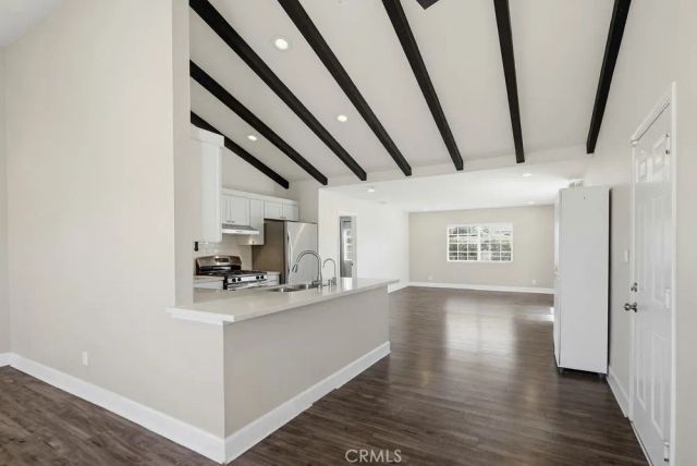 6102 Glacier, Westminster, CA 92683
