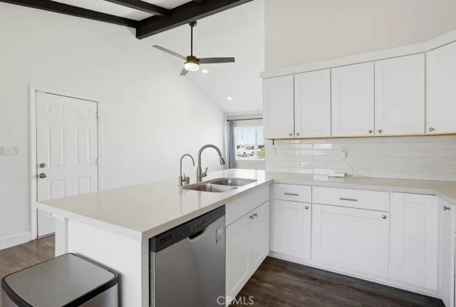 6102 Glacier, Westminster, CA 92683
