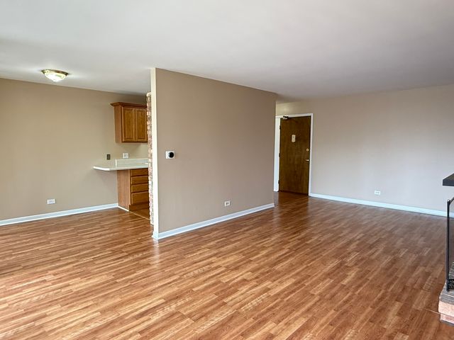 5500 Hillcrest Lane 3C, Lisle, IL 60532