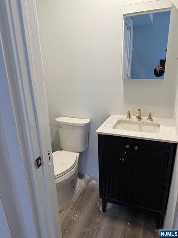 581 Broad Street, Carlstadt, NJ 07072