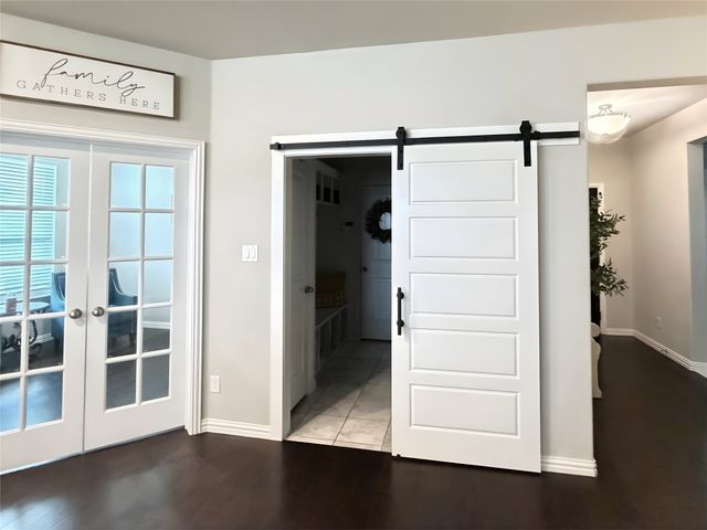 140 Spring Creek Circle, Paradise, TX 76073