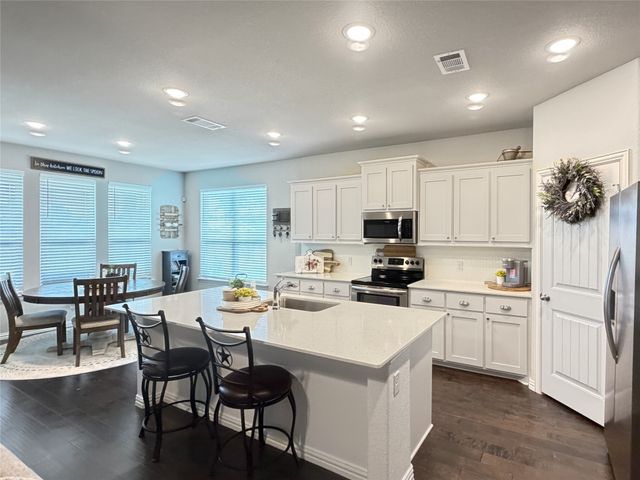 140 Spring Creek Circle, Paradise, TX 76073