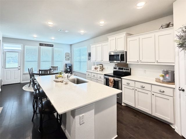 140 Spring Creek Circle, Paradise, TX 76073