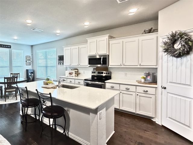 140 Spring Creek Circle, Paradise, TX 76073